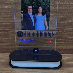 Mini Luminária Personalizada com Foto e QR Code do Spotify